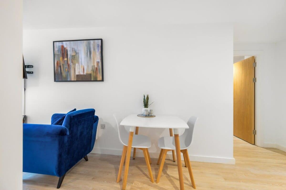 A Lovely 2 Bedroom Apartment In The Heart Of Preston Preston  Extérieur photo