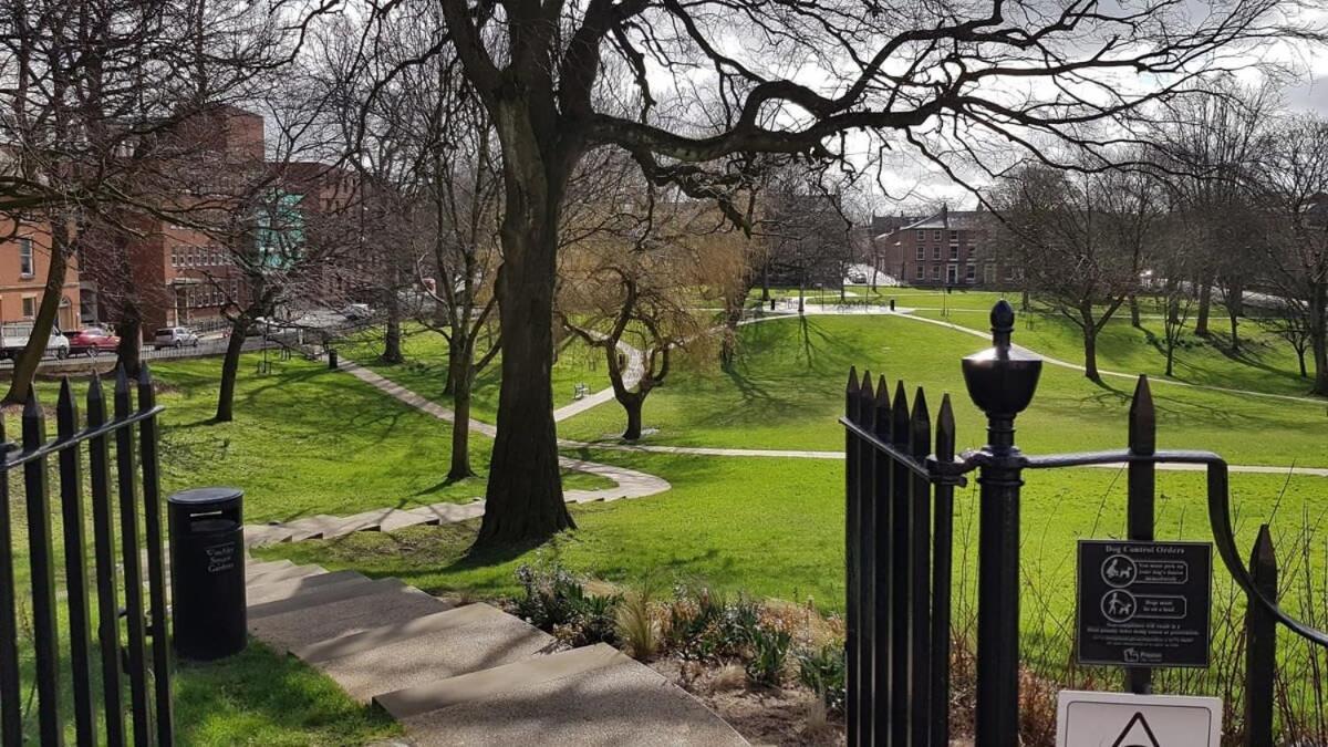 A Lovely 2 Bedroom Apartment In The Heart Of Preston Preston  Extérieur photo